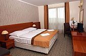 Narád Hotel Mátraszentimre - négycsillagos szálloda kétágyas szobája a Mátrában