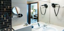 4* Wellness Hotel Ambient AromaSpa fürdőszobája
