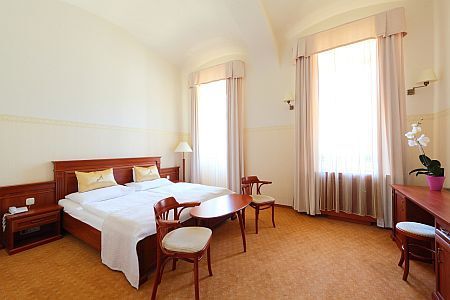 4* Anna Grand Hotel Balatonfüred kétágyas szobája 