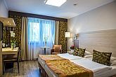 Hotel Sopron**** háromágyas szobája gyerekkel érkező vendégeknek-