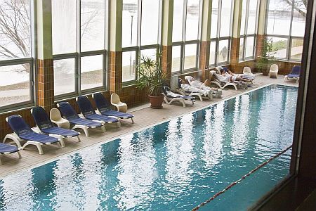 Hotel Helikon 3* wellness medencéje Keszhelyen